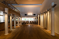 Waregem - Te Koop: Unieke Feestzaal – Instapklaar en Uitstekend Gelegen