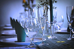 Provincie Antwerpen - Overname van feestzalencomplex met gevestigde reputatie en woonst