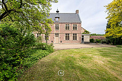 Horebeke - Authentieke herenhoeve met bijwoning op omwald domein, unieke kans voor B&B, hotel of restauratieproject in de Vlaamse Ardennen