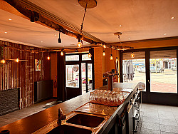 Wervik – Gezellige en instapklare bar/brasserie met woonst in centrum Wervik