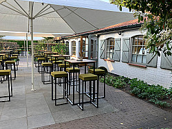 Gent - Veelzijdig handelspand met woonst en uitstekende bereikbaarheid