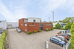 Essen - Ruim kantoorgebouw te huur - opsplitsing mogelijk