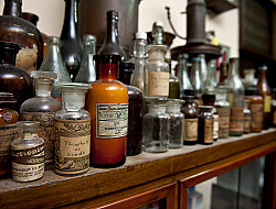 Regio Gent - Handelsfonds apotheek over te nemen