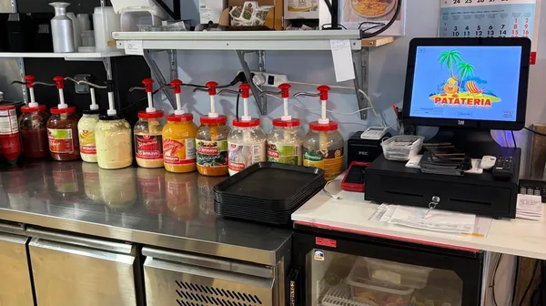Volledig gerenoveerde cafetaria snacbar 2