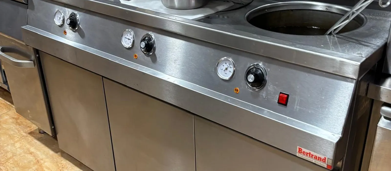 Volledig gerenoveerde cafetaria snacbar 5