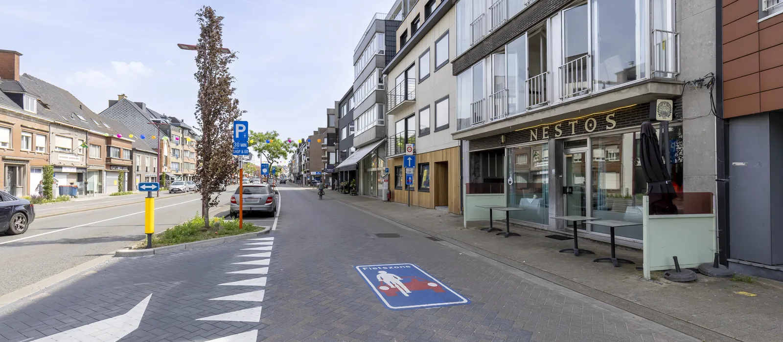 Lr kortrijkstraat 54 9800 deinze 010