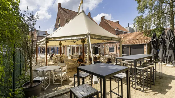 Lr rodenbachstraat 7 8540 deerlijk 015