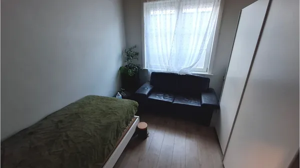 1739988856-I1081708_lg
