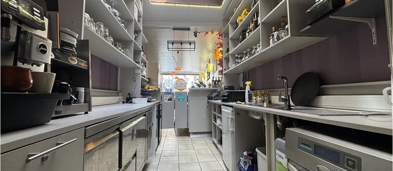 1778690692-I028803_lg