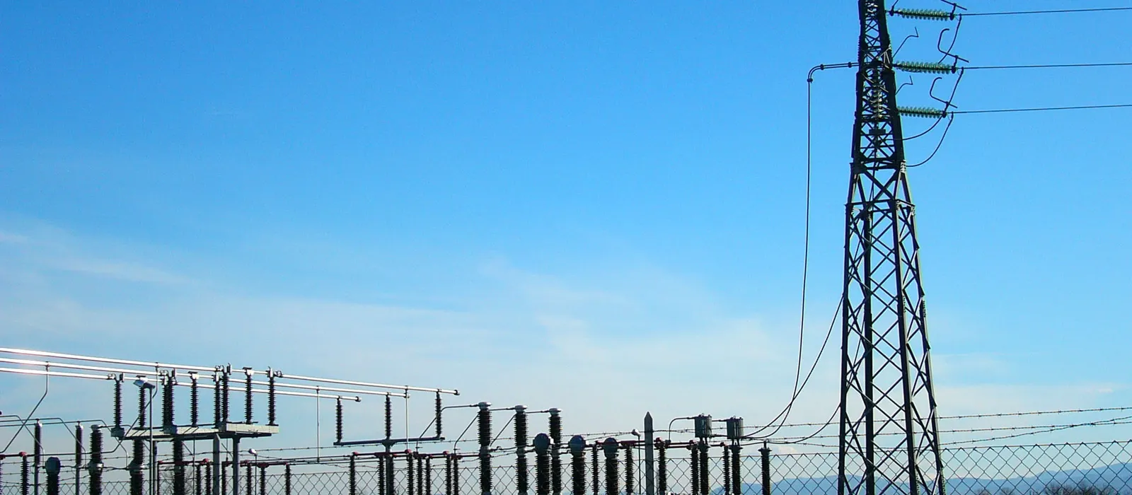1748933356-eletric-line-1427141